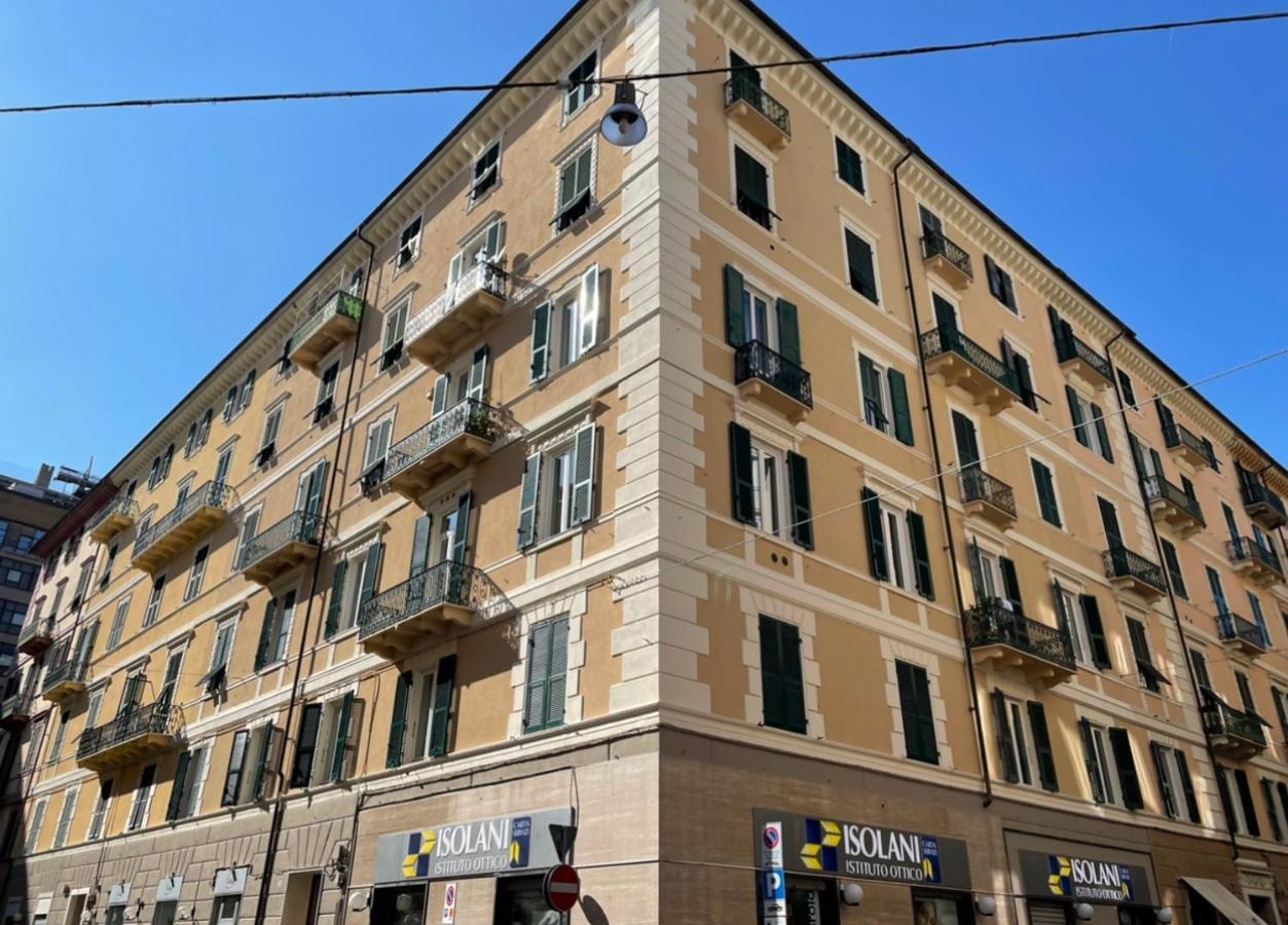 Centro & Mare II Apartamento Savona Exterior foto